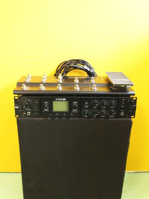 Line6 POD HD PRO X Rack Processor + Line6 FBV Shortboard MKII